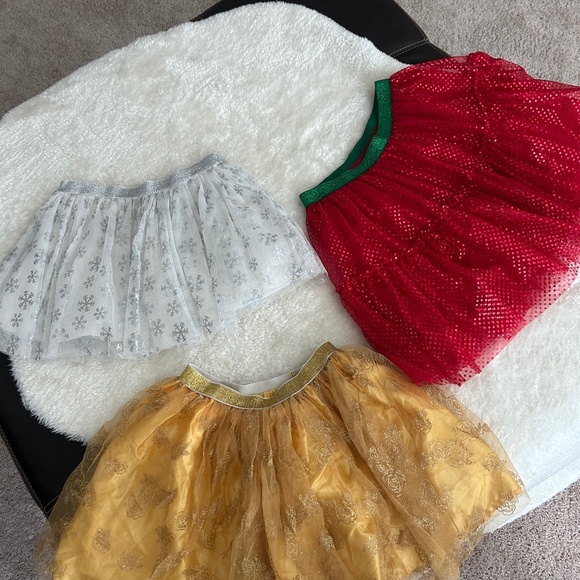 Girls skirts size 8 - Picture 1 of 5